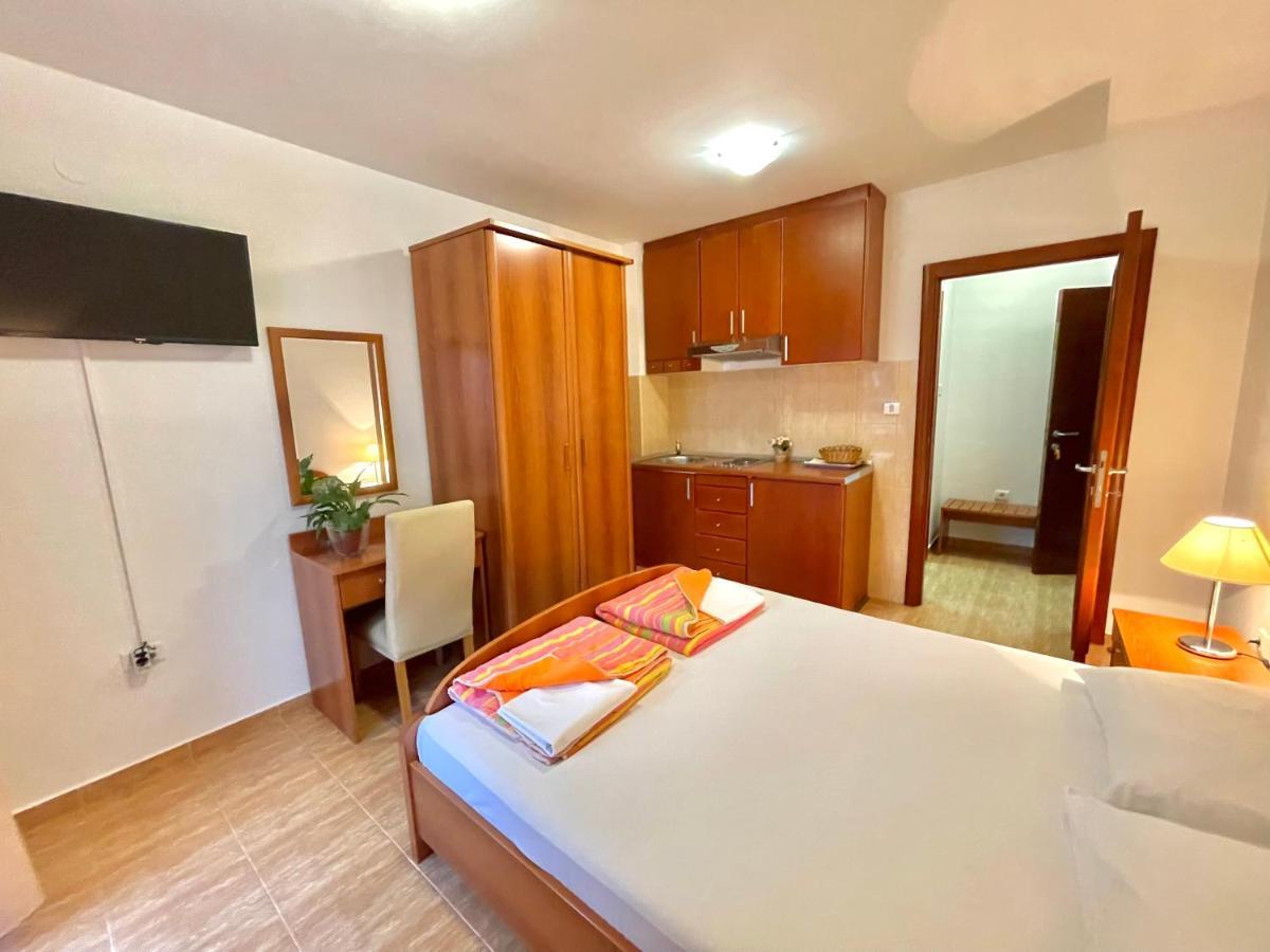 Apartments Boreta Becici Budva Exterior photo